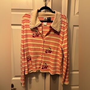 NWOT Her Universe Disney Cherry Minnie Mouse Sweater- Peter Pan collar.